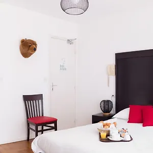 2* Hotel Esperanto